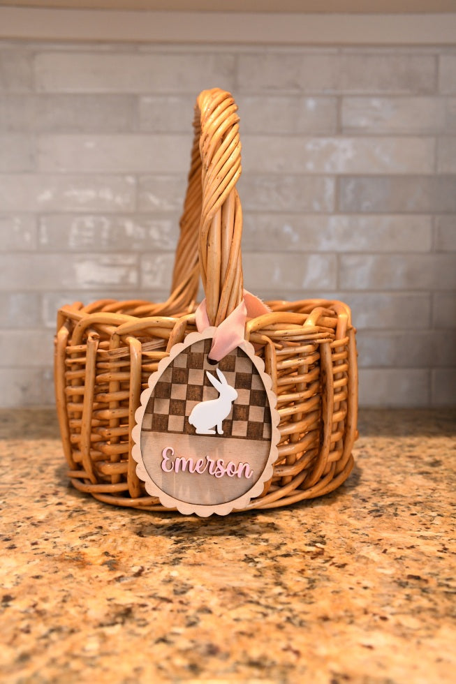 Scalloped Checkered Easter Tag