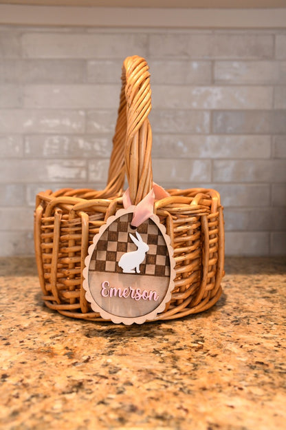 Scalloped Checkered Easter Tag